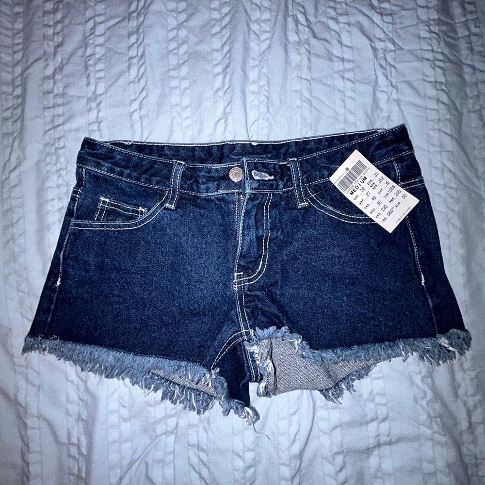 Brandy Melville low rise shorts